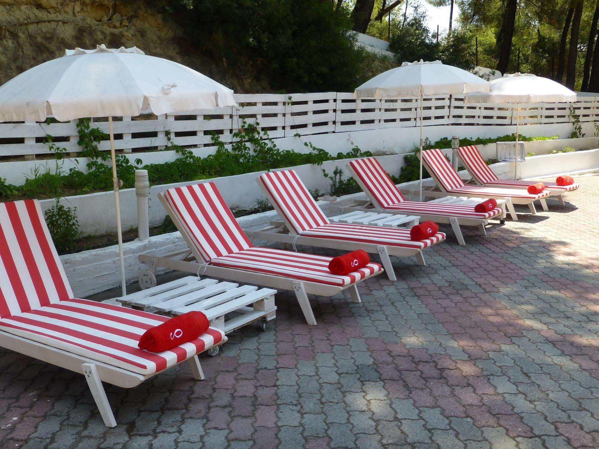 Dryades Hotel Siviri Exterior foto