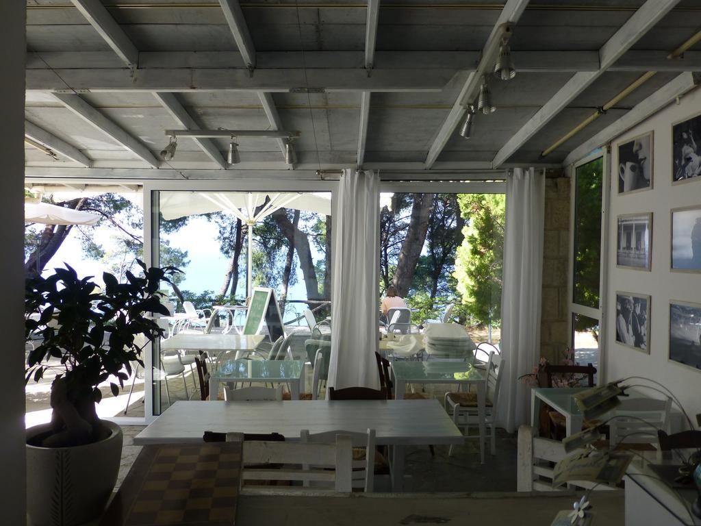 Dryades Hotel Siviri Exterior foto